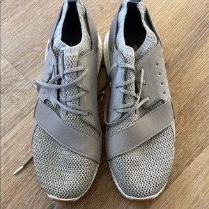 Under Armour Light Gray Knit Sneakers